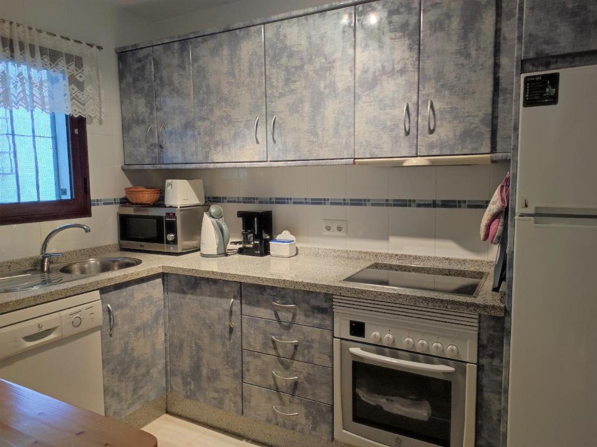 Lovely 2 Bedroom Apartment With Sea View, Фрихилиана Экстерьер фото